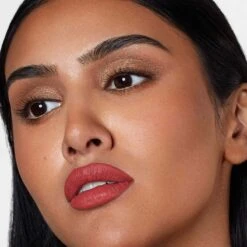 Velvet Love Matte Hyaluronic Long-Lasting Lipstick (Saskia)(Velvet Love Matte Hyaluronic Lipstick Saskia) -Zoeva Kosmetik Geschaft PDP25 VL007 VLL007 Saskia 02 jpg 785f25be 19fd 4d0e 9ab1 1b33ba7efa3e