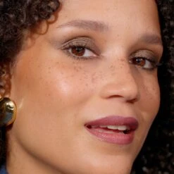 Velvet Love Eyeliner Pencil (Metallic Hazel)(Velvet Love Eyeliner Pencil Metallic Hazel) -Zoeva Kosmetik Geschaft PDP25 VLEP014 Metallic Hazel Q325 Jade 17